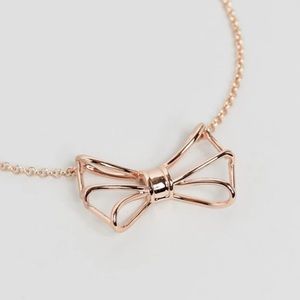 Geometric Bow Pendant Necklace